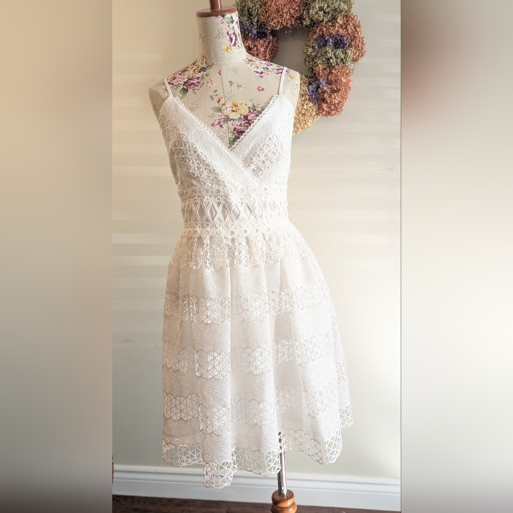 Guess Ivory Lace‎ V-Neck Mini Dress